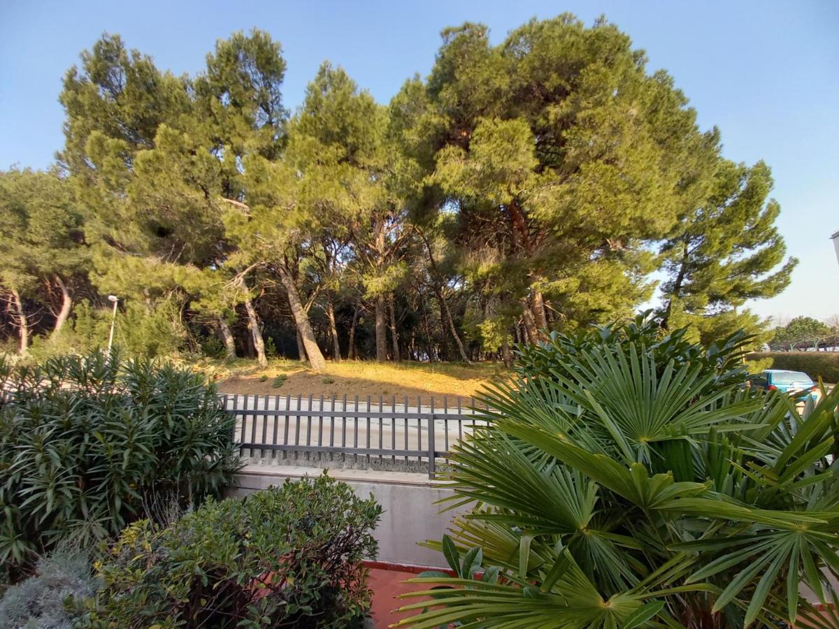 Apartments Lungo Pula Exterior photo